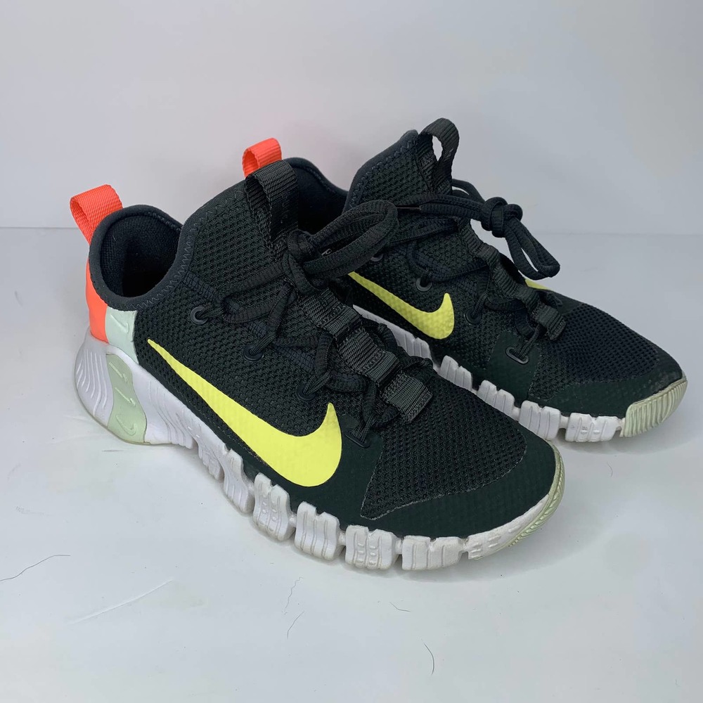 NIKE | Metcon 3 Size 8